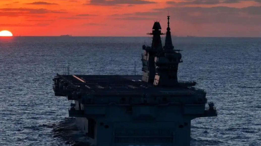 海军四川舰顺利完成首次航行试验