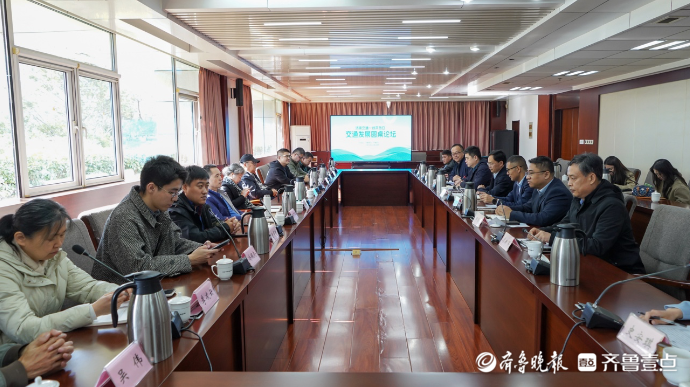 果然视频|公众号“家在济南”负责人张哲：要“走出家门”亲身体验交通的发展变化