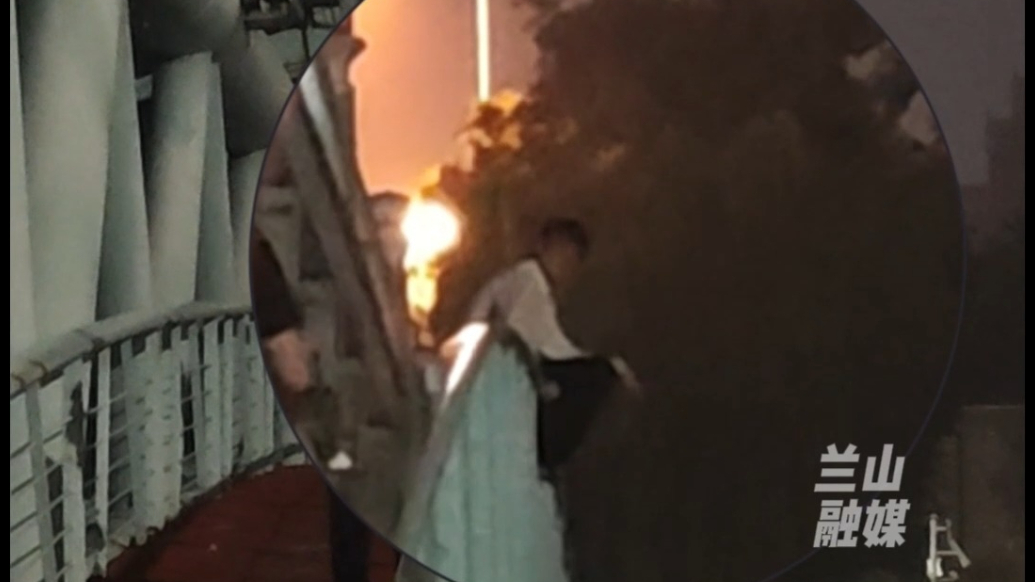 正直之光 照亮临沂|冷雨夜 暖人心 兰山老兵飞身一抱显本色