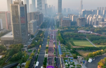 南马“岛式穿越”走红，城市需要这样的精细化管理