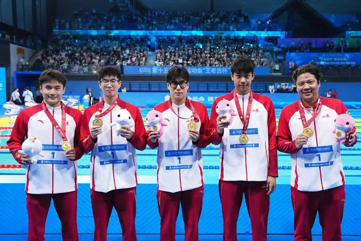 解码青岛游泳②|从小学生抓起，辉煌始于“青萍之末”