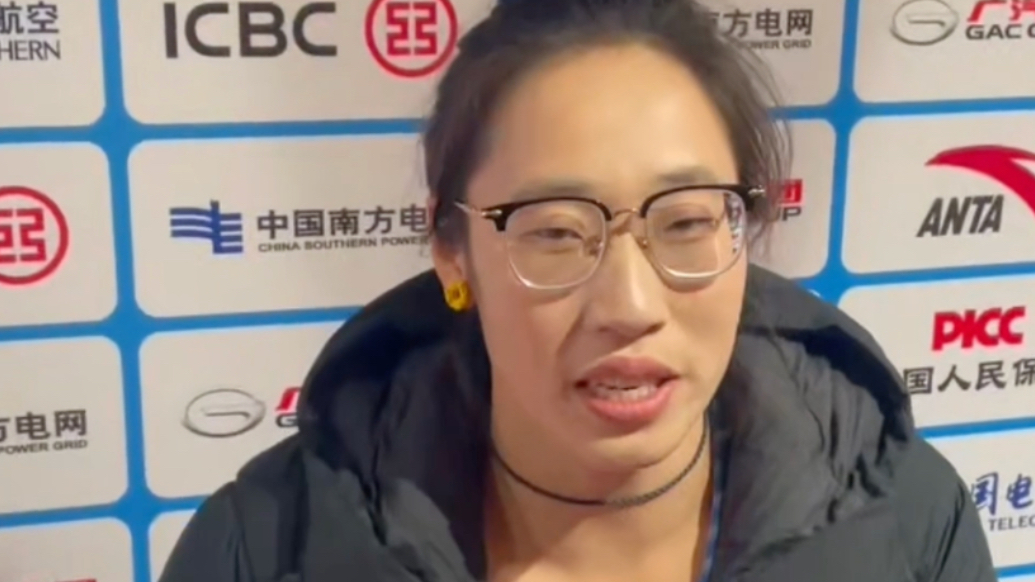 果然视频｜冯彬夺金：卫冕创造女子铁饼历史，破70米一直在努力