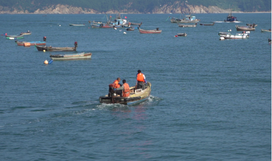 邮储银行威海分行“渔船贷”贷动丰收季，近130位渔民喜展新颜