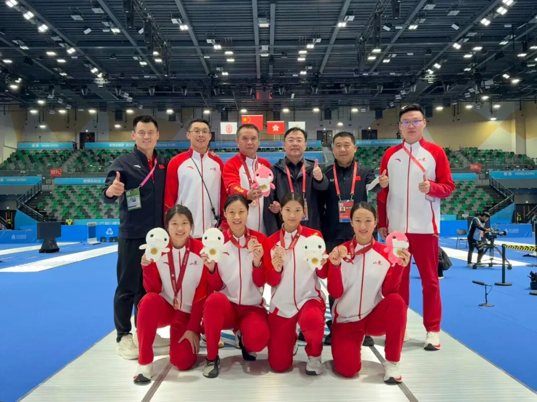 济南选手邵莹洁助力山东队斩获十五运女子佩剑团体铜牌