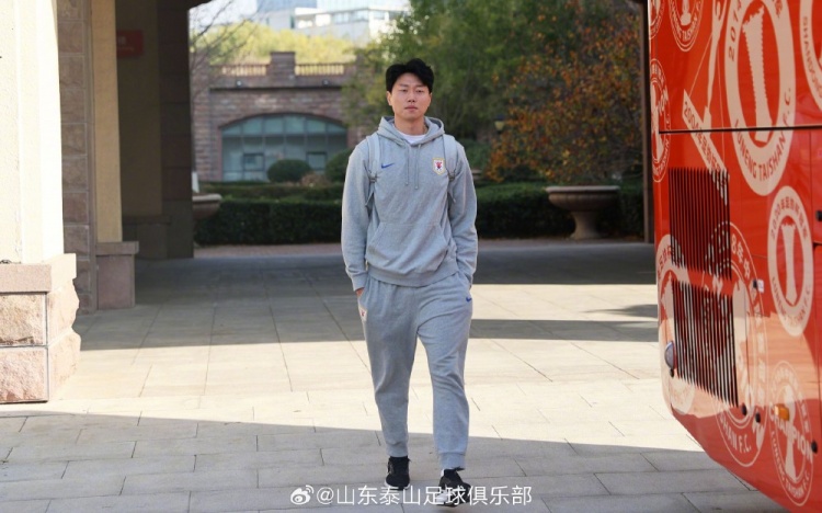 中超|泰山20日出征武汉迎本赛季收官战，瓦科争金靴看点足