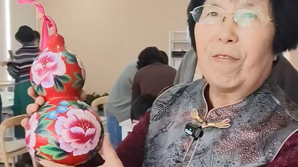 果然视频｜牡丹“开”到葫芦上！彩绘葫芦亮相烟台文明实践活动