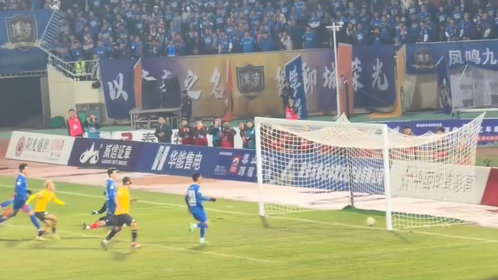 果然视频|齐鲁超赛决赛第70分钟,泰安追平比分,泰安VS聊城1:1