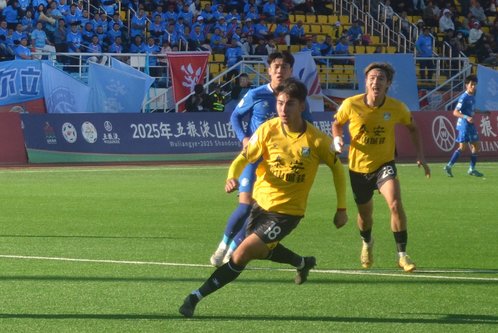 泰安队2:1力克聊城队,加冕首届齐鲁超赛冠军