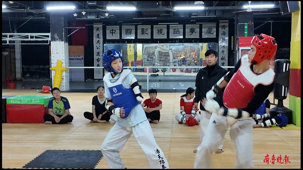 果然视频|临沂独臂少年傅柏诚的跆拳道冠军梦