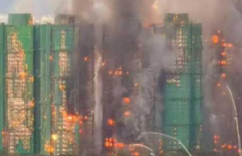 香港已出动超1000人灭火