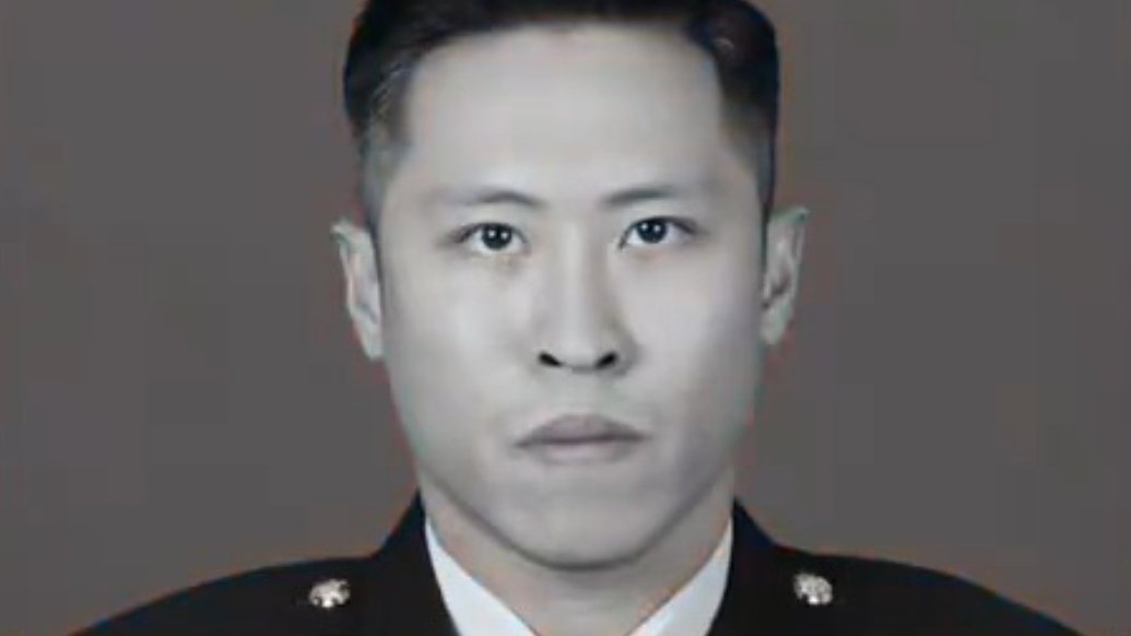 香港消防员何伟豪，处理大埔宏福苑火警期间不幸殉职，终年37岁