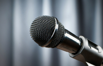 广西北海：1艘渔船起火火势蔓延至附近8艘渔船，未发现人员伤亡