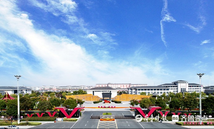 以文化为基，以创新为擎，酿造中国白酒新篇章