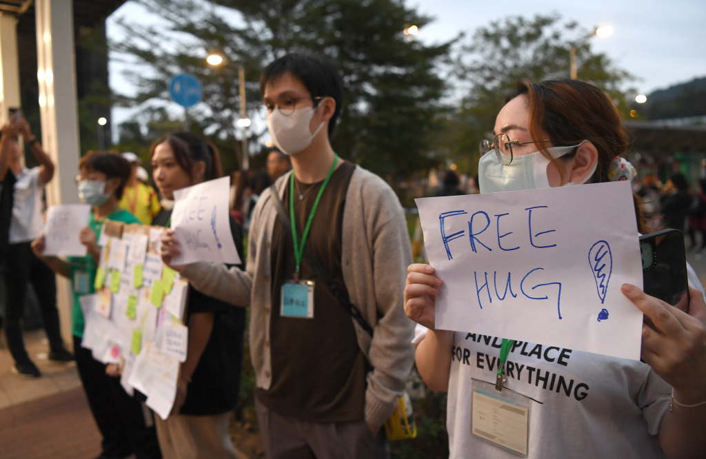 香港特区政府为火灾受影响居民提供医疗费用减免服务