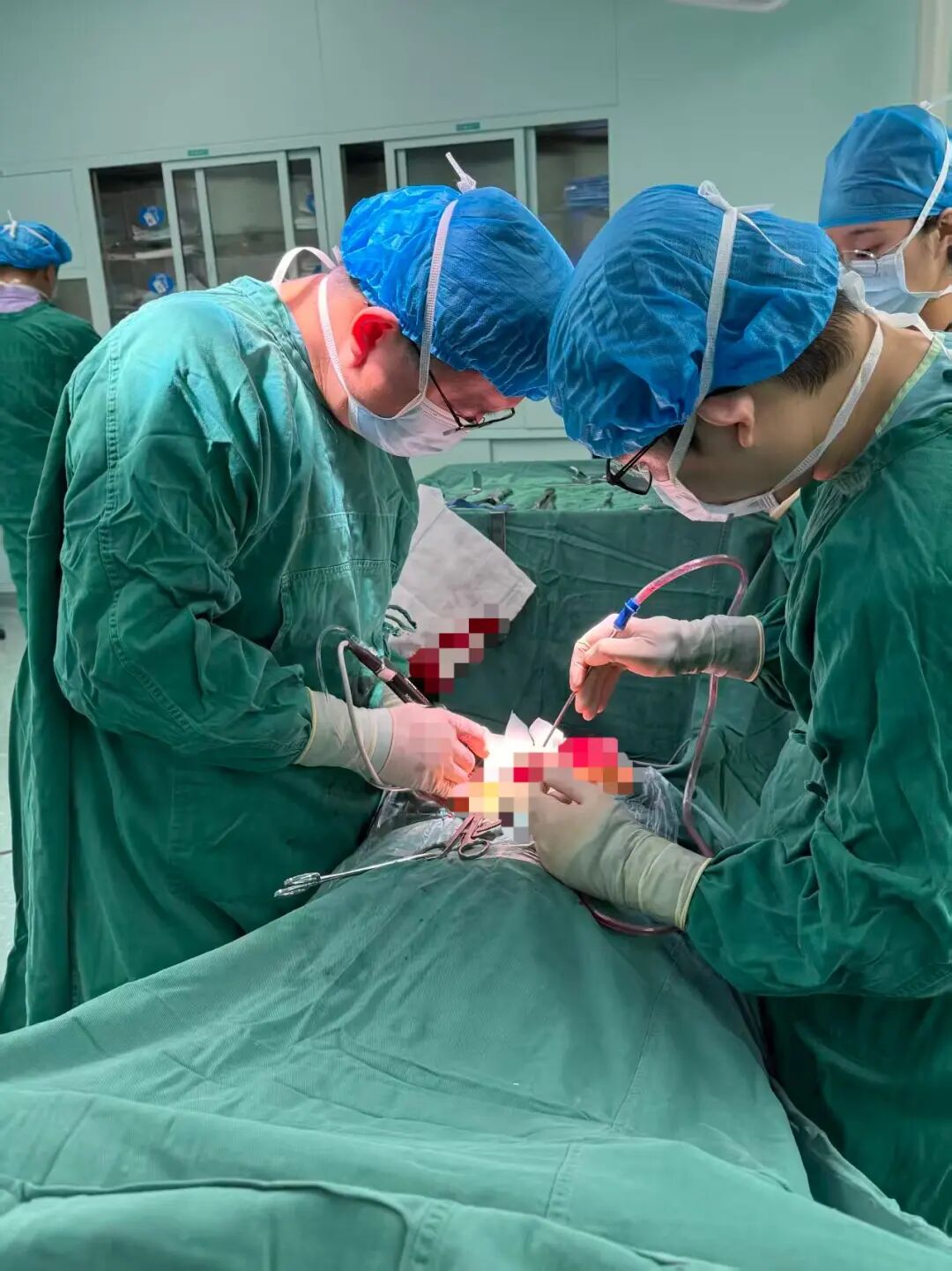 济医附院脊柱外科成功开展首例脊索瘤骶骨切除术