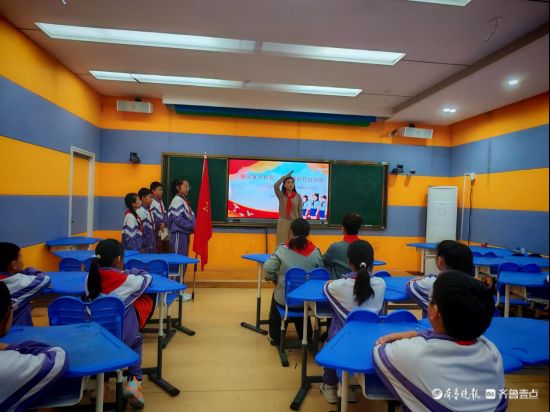 争当新时代好少年——东昌府区阳光小学召开第四次少代会