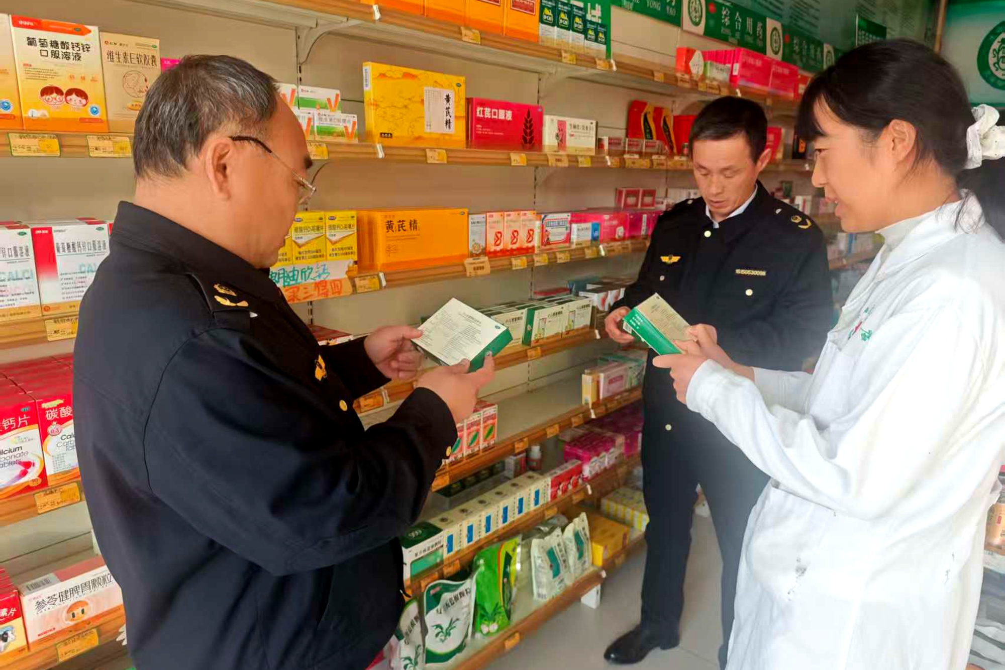 无棣县海丰市场监管所开展流感类药品监督检查