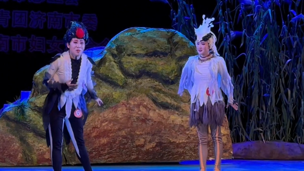 果然视频｜济南“泉荷奖”话剧专场掀起青春艺术之风