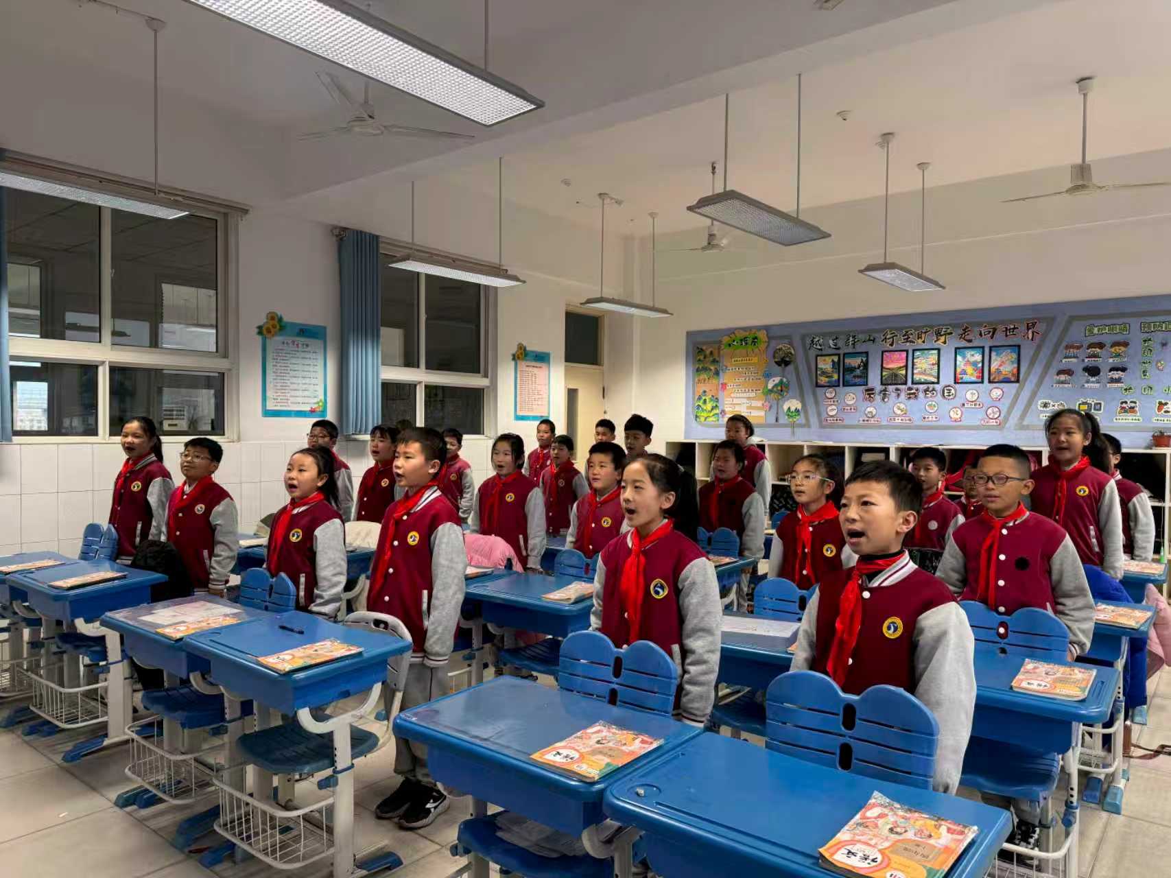 法润高新，宪育未来！济南高新区师生共启“宪法晨读”