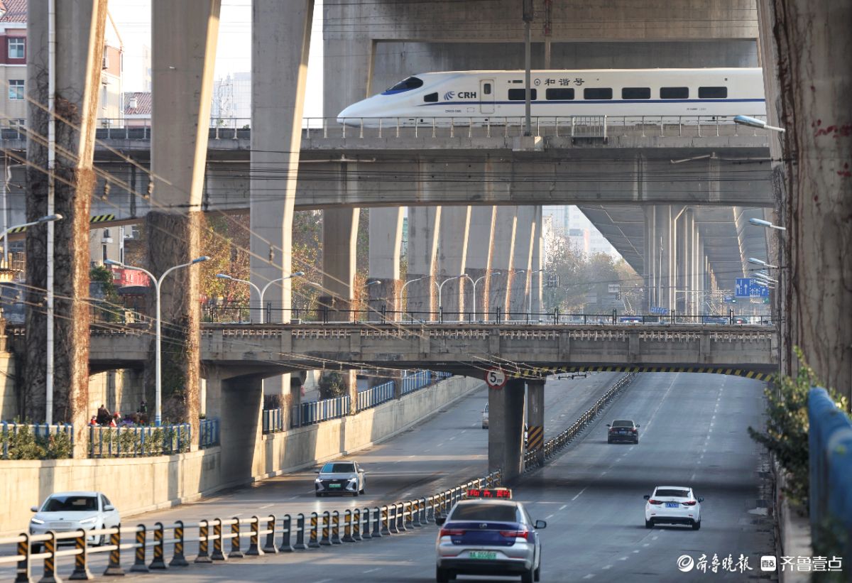 媲美山城的空间魔法！济南五层交通上演真实折叠术