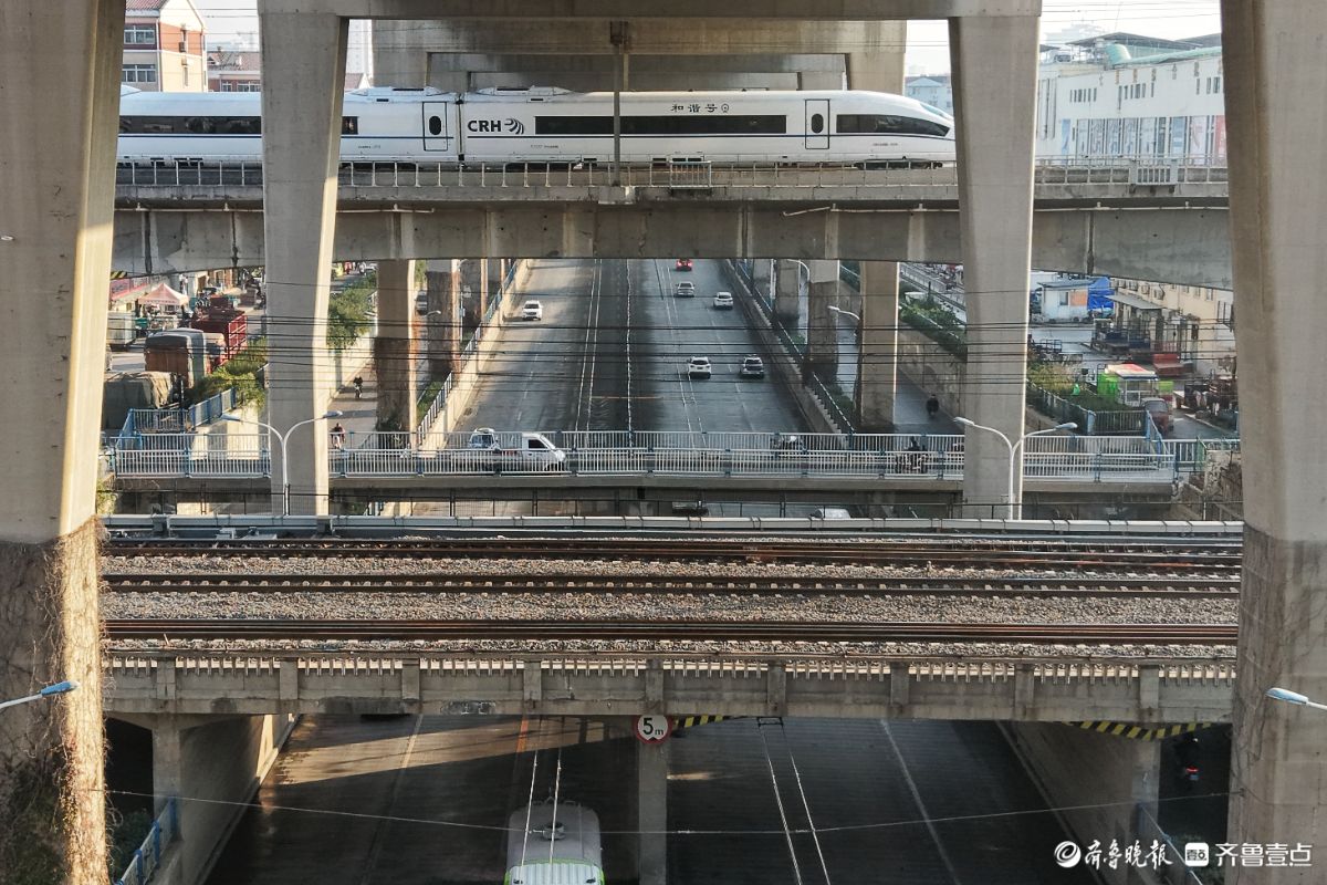 媲美山城的空间魔法！济南五层交通上演真实折叠术
