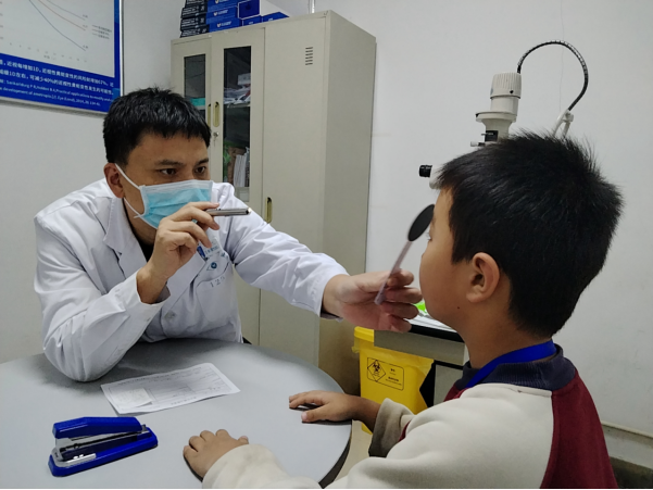 菏泽华厦眼科王春营：斜视矫正除了改“斜”，术后视功恢复是重点