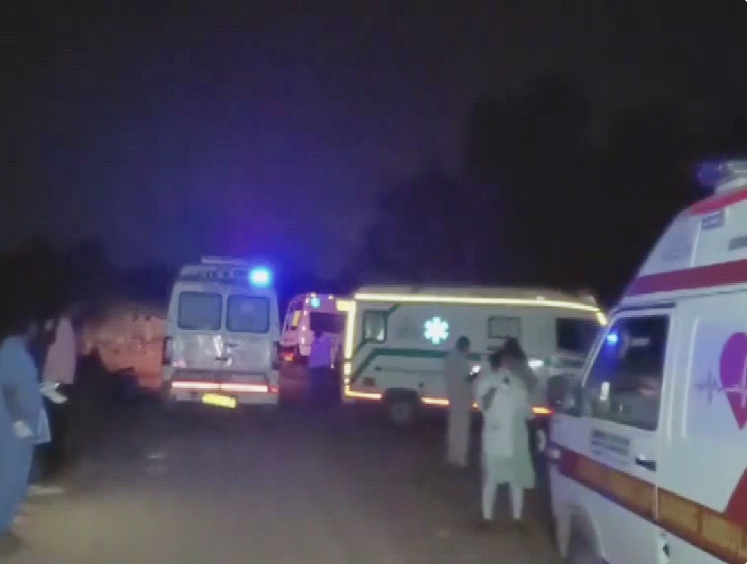 印度一夜店发生火灾，造成至少23人死亡