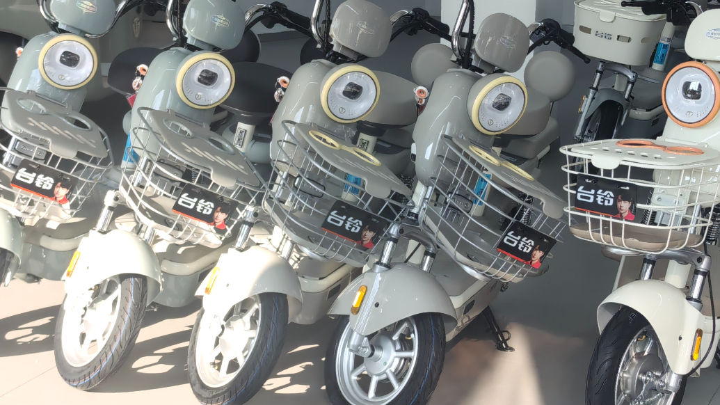 果然财经|外卖骑手：电动车新国标影响很大，但骑手们早有对策