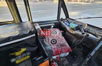零下30℃的漠河骑手怎么送外卖？驾驶带柴暖的“老头乐”，车厢内温度达20℃防止餐食被冻