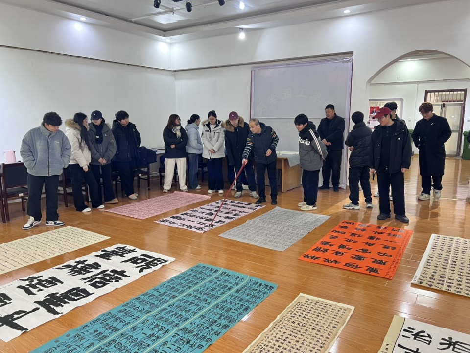 曲阜远东职业技术学院邀工艺美术大师开展“名家进校园”系列活动