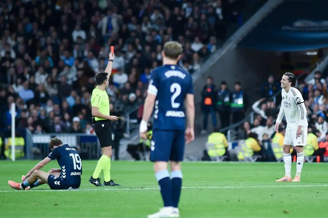 西甲|六连客后，皇马主场0：2不敌塞尔塔，阿隆索还有神奇吗？