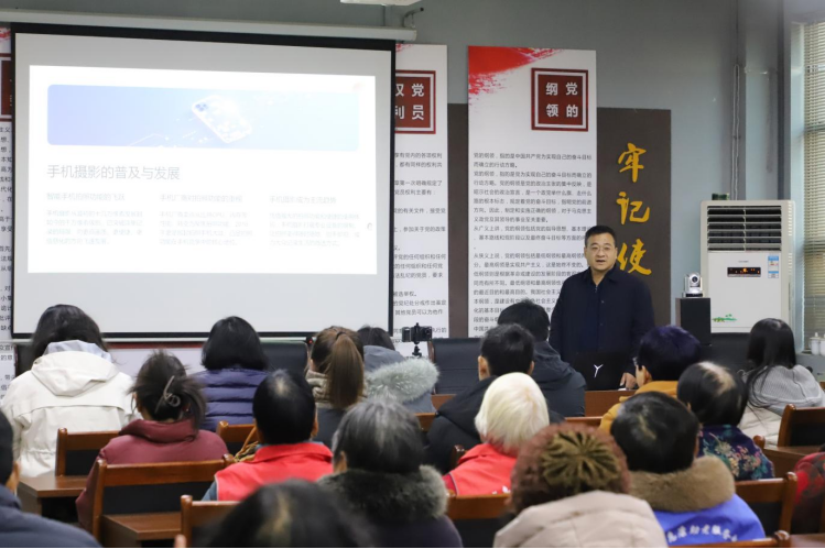 光影赋能乡村振兴，潍坊寿光基层文化建设指导员走进崔家庄