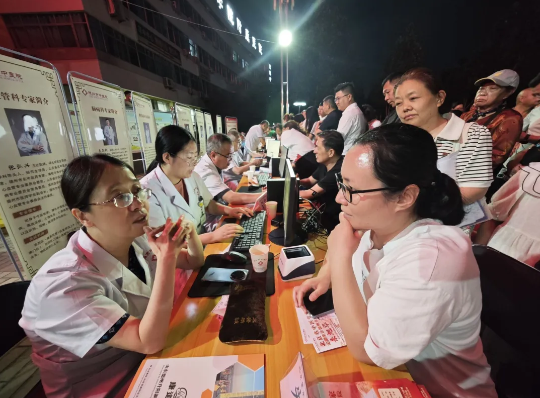 奋进三载·蝶变天衢丨用心用情筑牢民生健康防线