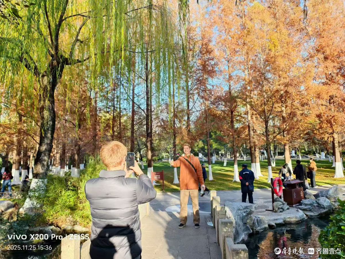 初冬五龙潭，美得如同水彩画