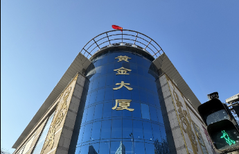 一次接触 终身伴侣：鲁滨首饰以贴心服务铸就本土“金招牌”