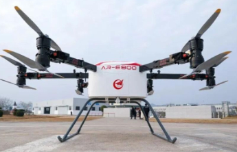 我国国产首款重载电动垂直起降飞行器AR-E800首飞成功