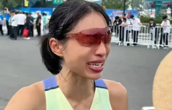 被处分的“最快女护士”，还要不要继续当护士？