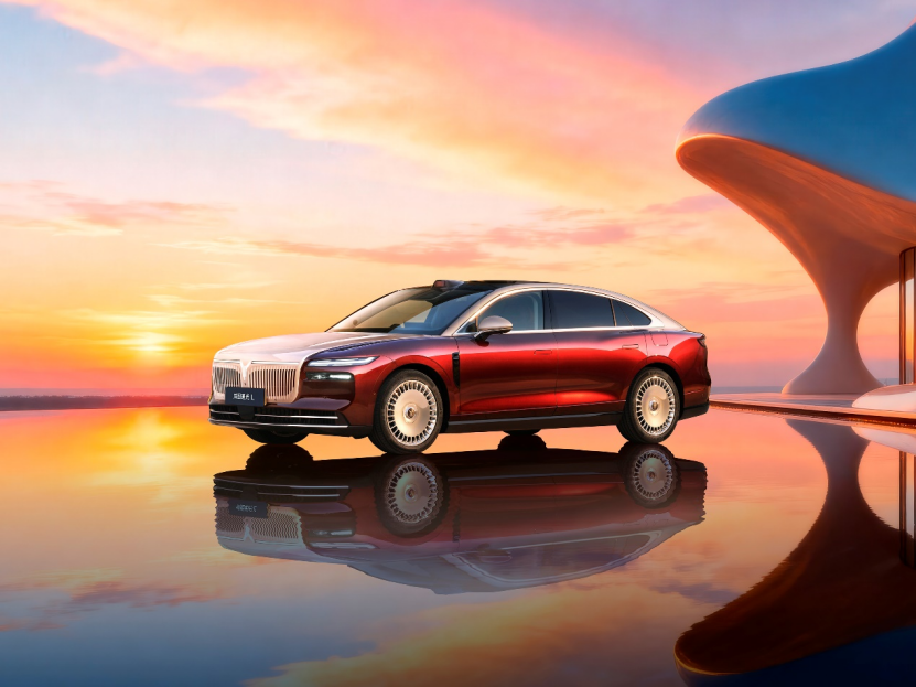 岚图追光L重磅上市，以核心技术破解“卡脖子”难题