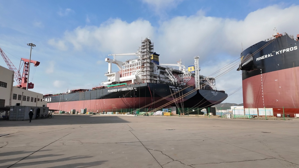 牢记嘱托 逐梦深蓝|LNG、氨、甲醇…… 青岛造巨轮装上“绿色心脏”