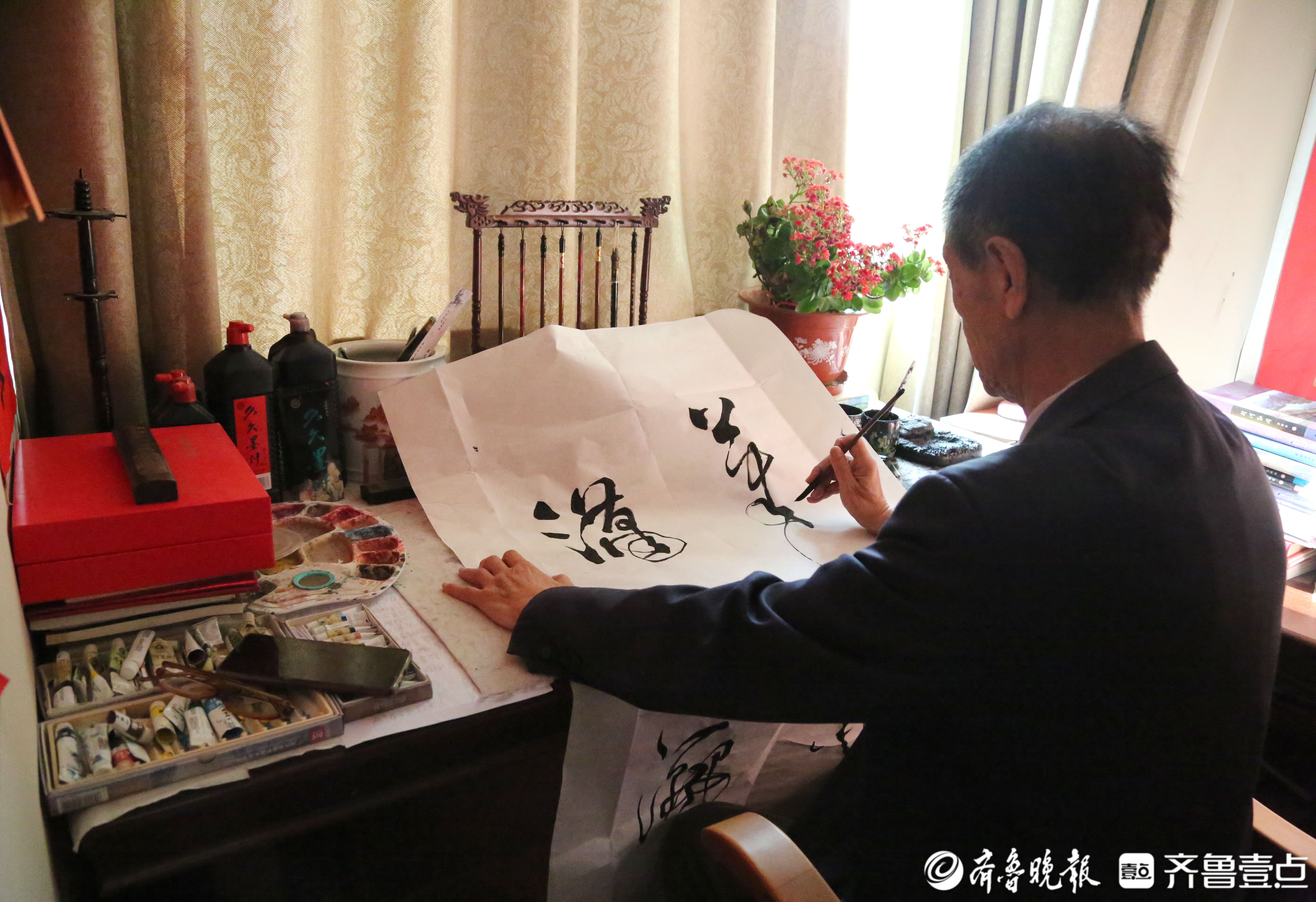 老友记｜83岁编剧王希永：笔耕数十载，金龄老年公寓里续清欢