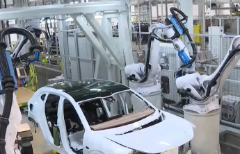 今年前11个月汽车产销均超3100万辆，同比实现两位数“双增长”