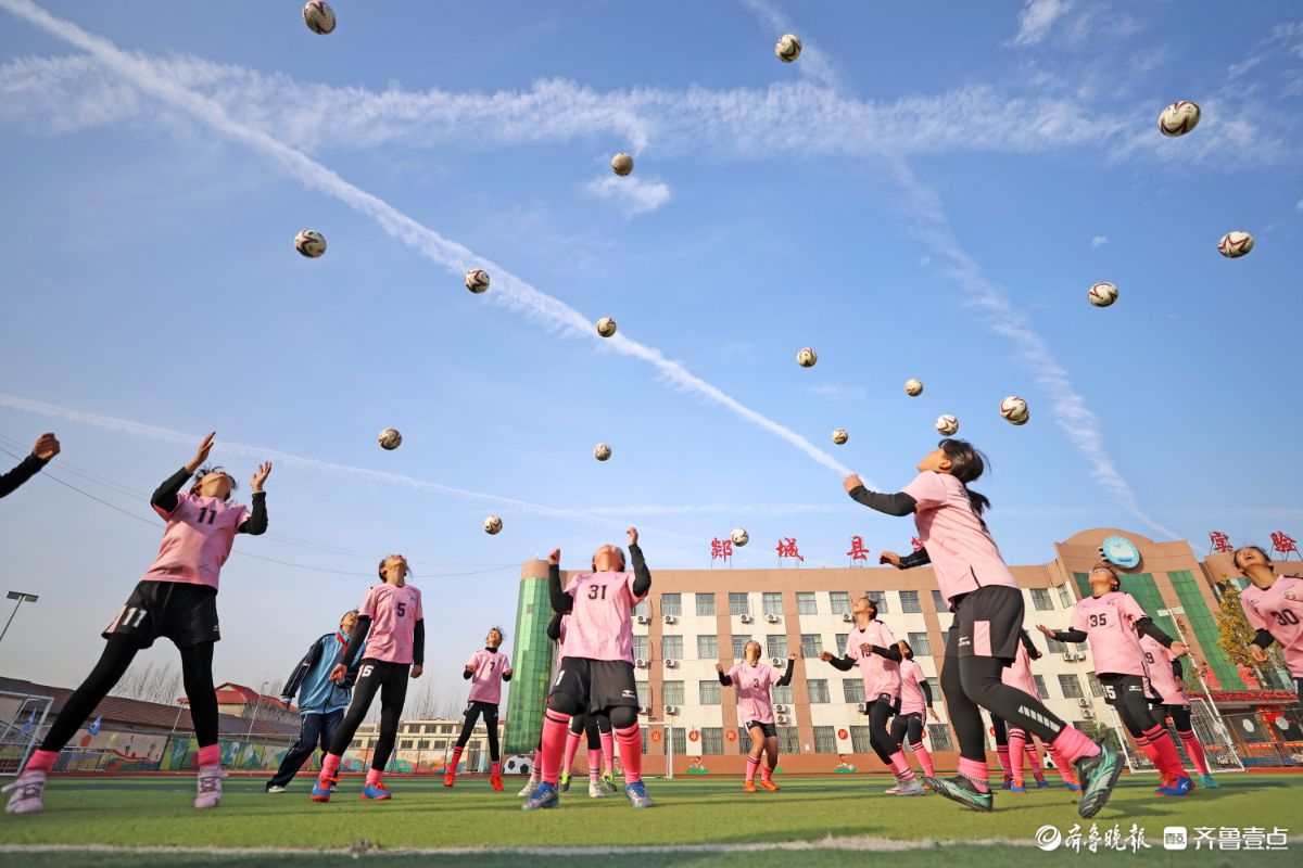 郯城足球人才“成梯队”，足球氛围“热起来”
