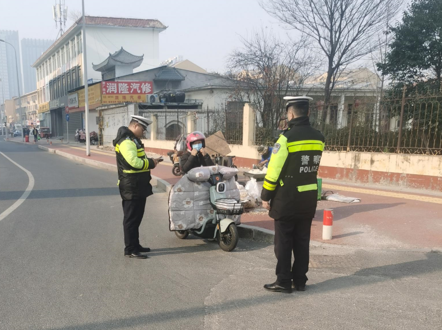 安全守护不松懈 “戴”上安全再出发~