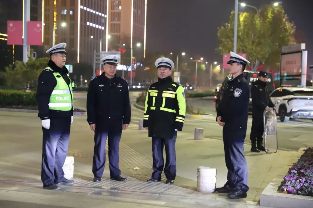 菏泽交警直属一大队持续开展重点交通违法行为专项整治行动