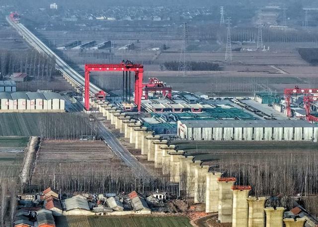 潍宿高铁潍坊至日照段首座T构转体成功