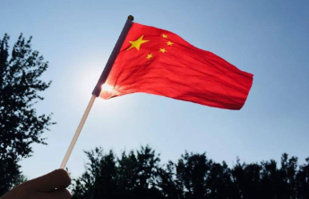 菲律宾多架小型机侵入中国黄岩岛领空，南部战区：强力警告、坚决驱离