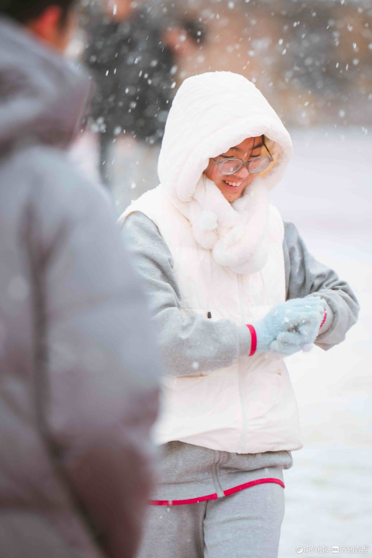 今冬初雪叩访泉城，济外校园秒变冰雪乐园