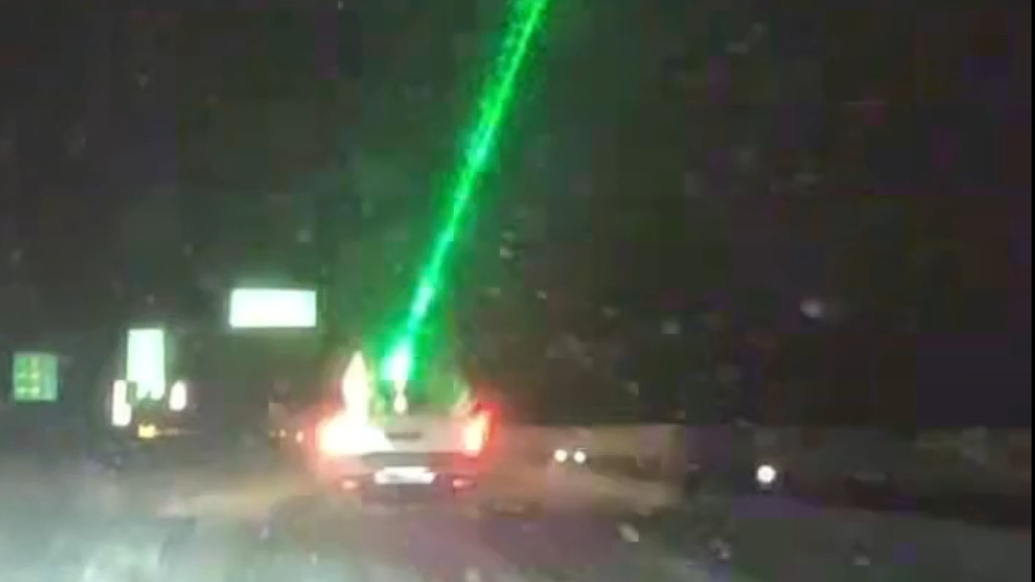 果然视频丨此次山东大范围降雪，“会发射激光的警灯”火出圈