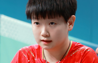 WTT香港总决赛：孙颖莎因伤退赛，蒯曼晋级决赛