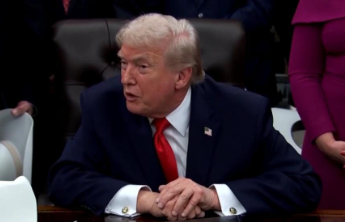 涉特朗普、克林顿等！新一批爱泼斯坦案照片曝光